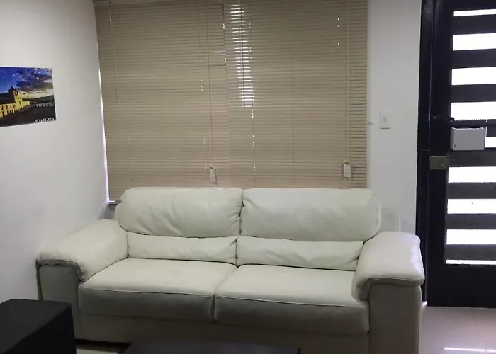 Apta Estudio Bien Ubicado